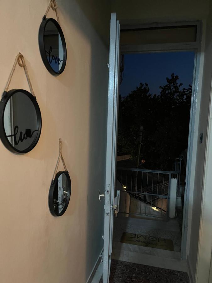 Retro Apartment Patras Extérieur photo